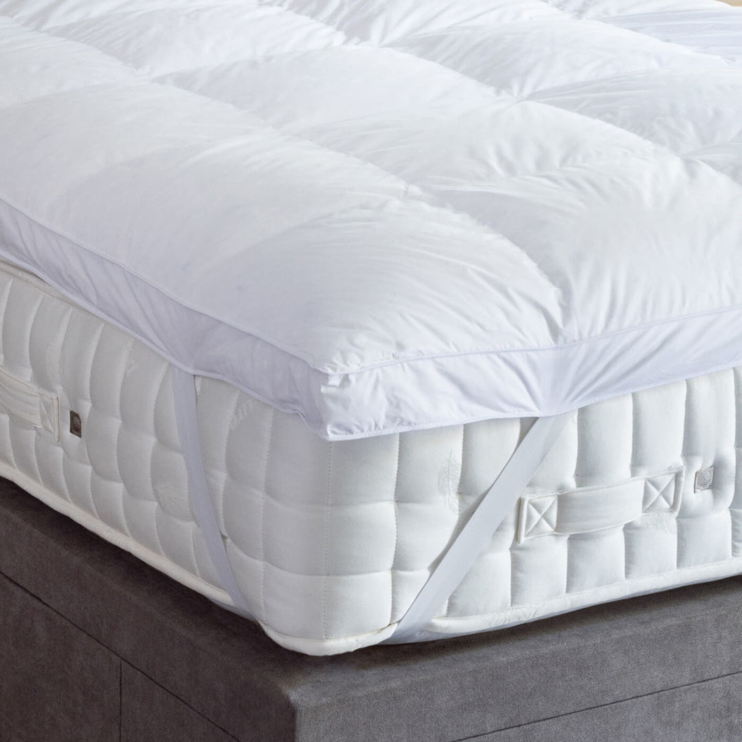 GOOSE FEATHER & DOWN MATTRESS TOPPER