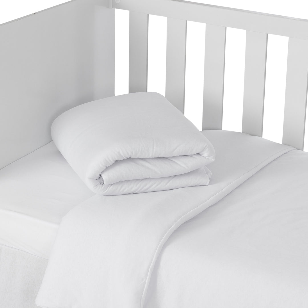 ANTI-ALLERGY COT BED DUVET 4.5 TOG – 120cm x 150cm
