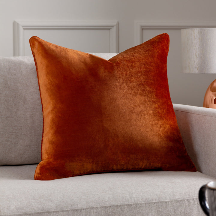 PAOLETTI LUXE VELVET PIPED CUSHION