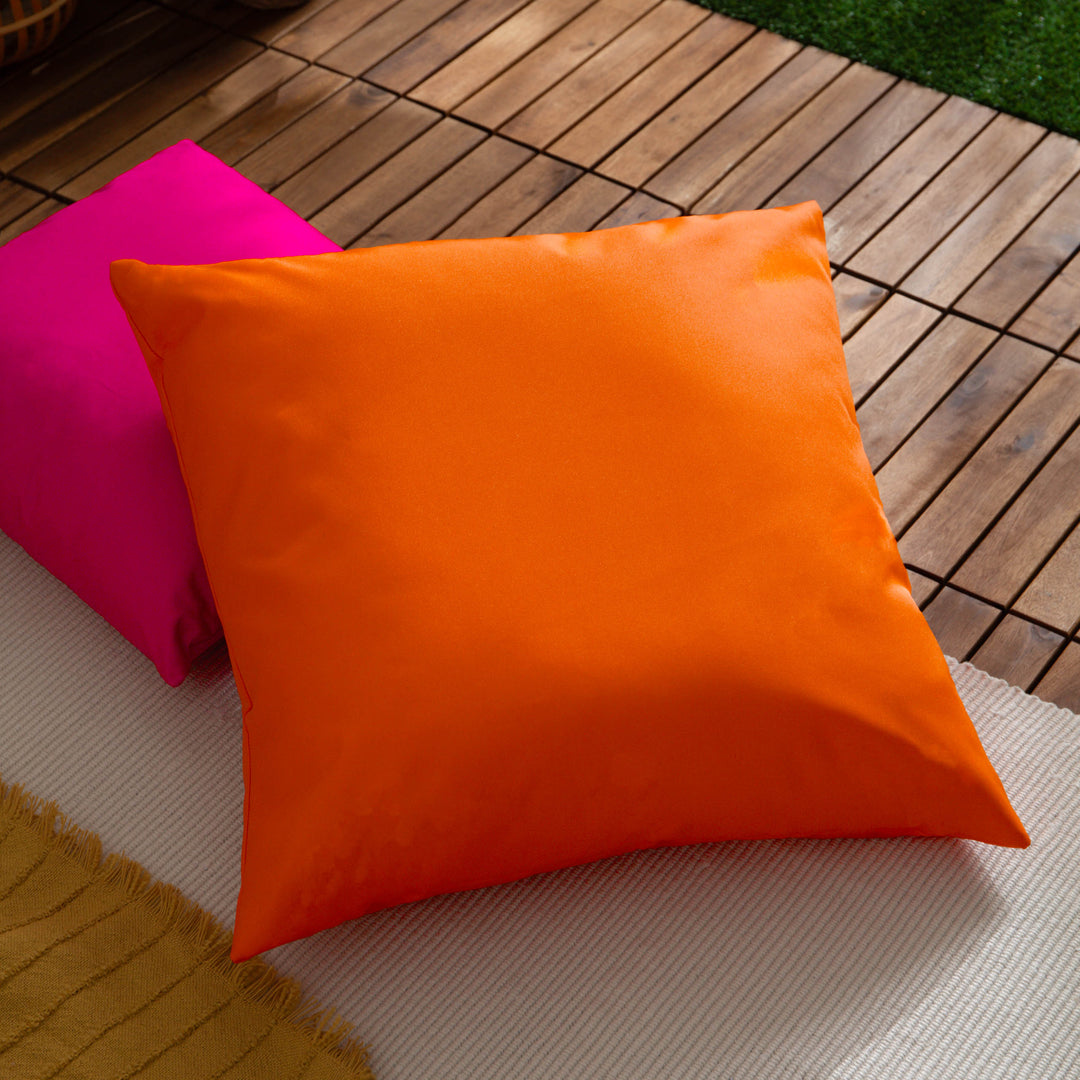 FURN. PLAIN OUTDOOR WATER & UV RESISTANT CUSHION