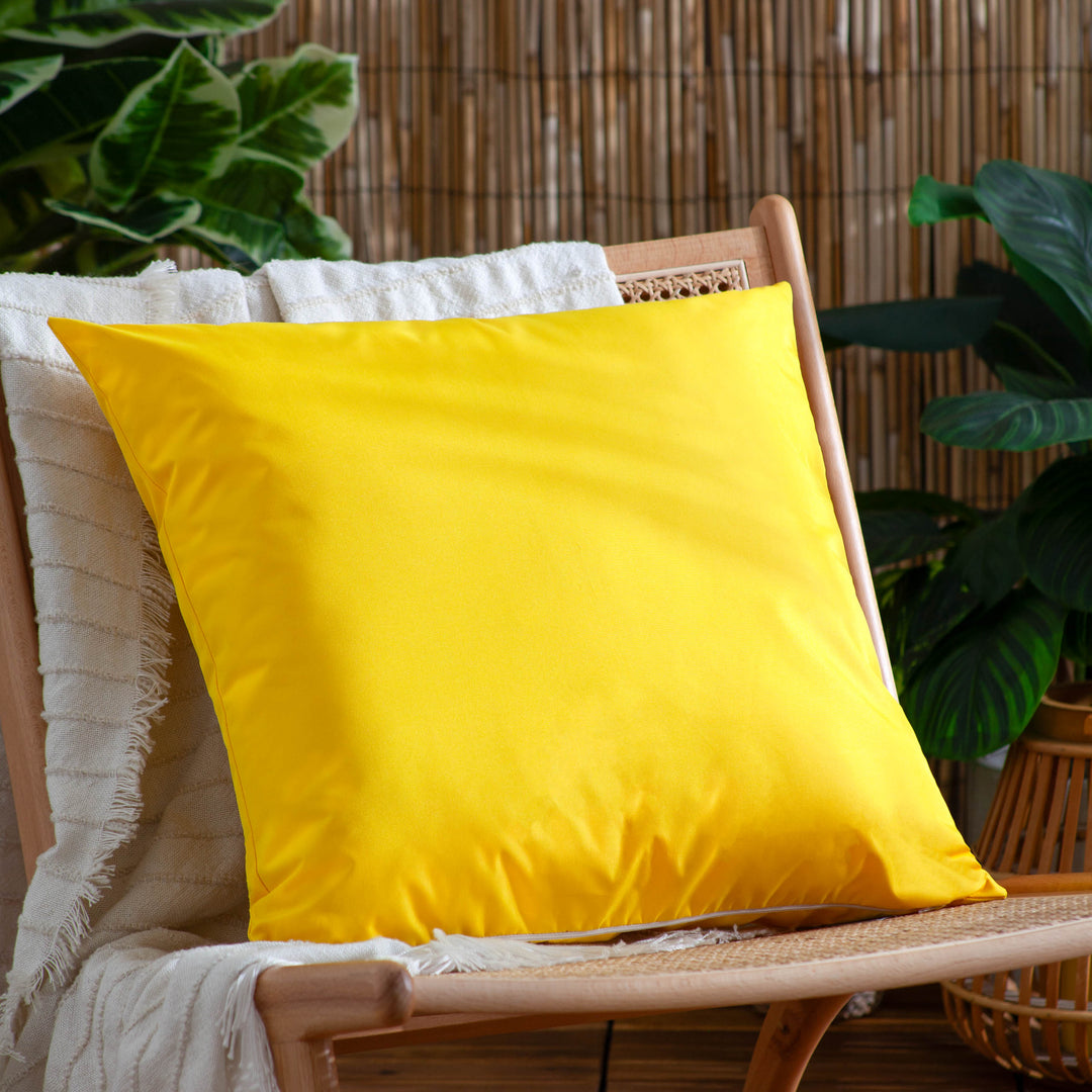 FURN. PLAIN OUTDOOR WATER & UV RESISTANT CUSHION