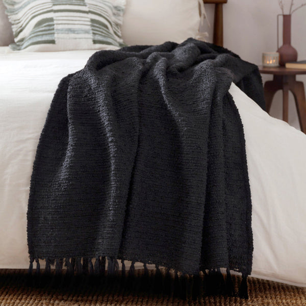 CANDAR TEXTURED BOUCLE THROW