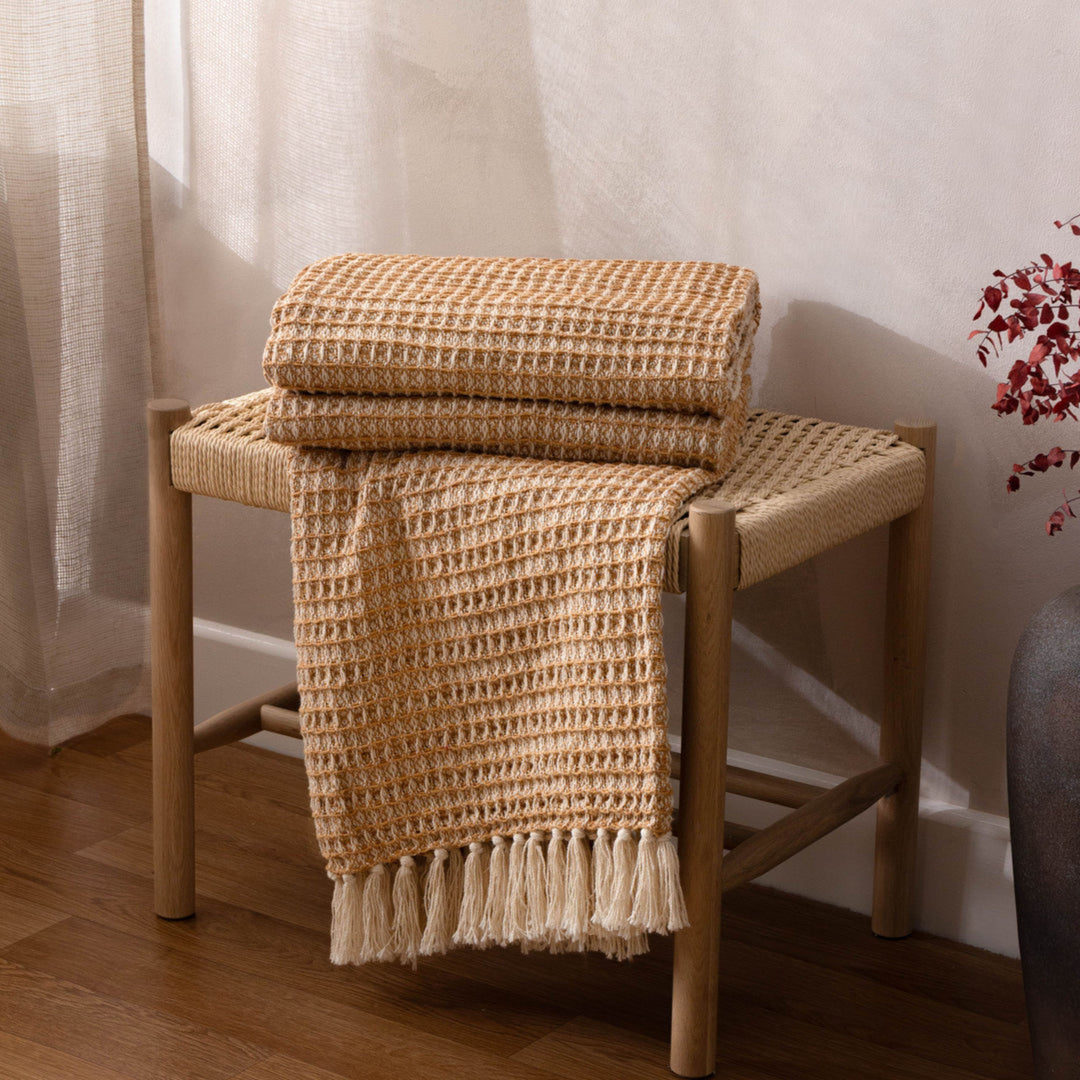 YARD LORNE THROW